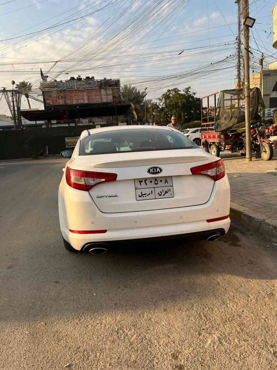 السلام عليكم شباب 
كيا اوبتما موديل ٢٠١٤ خليجي فول عدا البانوراما 
مكفولة من الصبغ والبارد والتبديل 
رقم اربيل باسمي شخصياً 
سنوية ساقطة ورقم قديم 
ماشية ١٩٠ الف كيلو 
سيارة كاملة مابيها اي نقص جاهزة لاخر شي 
صدر امامي خلفي جديد 
محرك ٢٤٠٠ دوش 
مكاني بغداد البنوك 
***********
