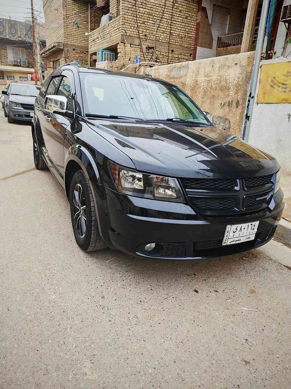 دوج جورني ۲۰۱٨ حادثها بابين بأمريكا موجود بلصور بلعراق جاملغ الأيمن مبدل ومصبوغ بلادي ماشيه ٧٨ ميل السيارة جاهزه من اي نقص حداديه جديدةة
باسمي السارة 
سبعه راكب بصمه تشغيل 
الوصف 
عن بعد بصمة ترحيب أبواب
سرية السعر ١٤٥ 
بغداد حي اور
***********
