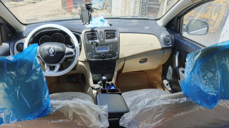 رينو سمبل موديل2020 سياره جاهزه حداديه جديده تبريد شغال ثلج كفاله من الضربه والصبغ فقط بارد بل جاملغ الخلفي على جها السايق والخسفه الي بل صندوق والباقي كفاله سياره نضيفه شاهد الله مكاني بصره تراهم مراوس سعر 66
     *********** البصرة, العراق
