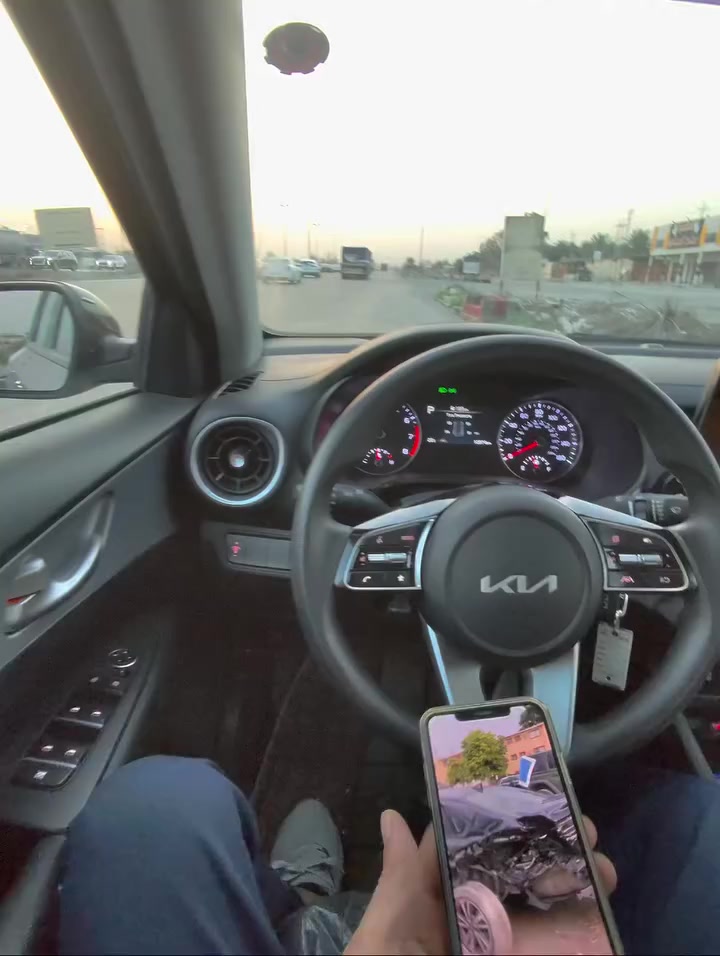 السلام عليكم ورحمة الله وبركاته 

رمضان كريم اخوان اللهم ينعاد علينا وعليكم بالصحة والعافية والبركة 

نوع السيارة : كيا / فورتي 
موديل : 2024 
المسافة المقطوعة : 10 الاف كيلو متر 

المشاكل : موضحة بالفيديو 

سبب المشاكل : حادث 

تمت المعالجة مع الضمان من تاريخ اليوم 2026.02.18

كروبنا وصفحاتنا الخاصة بمشاكل الكير الأوتوماتيك 

حل مشاكل گيرات الـCVT

مركز الجود لصيانة وبرمجة السيارات 

ورشة ابو علي العبادي

العنوان : بغداد الشعلة 

اتصال 📞 

ابو علي العبادي : ***********

ابو جود العبادي : ***********
