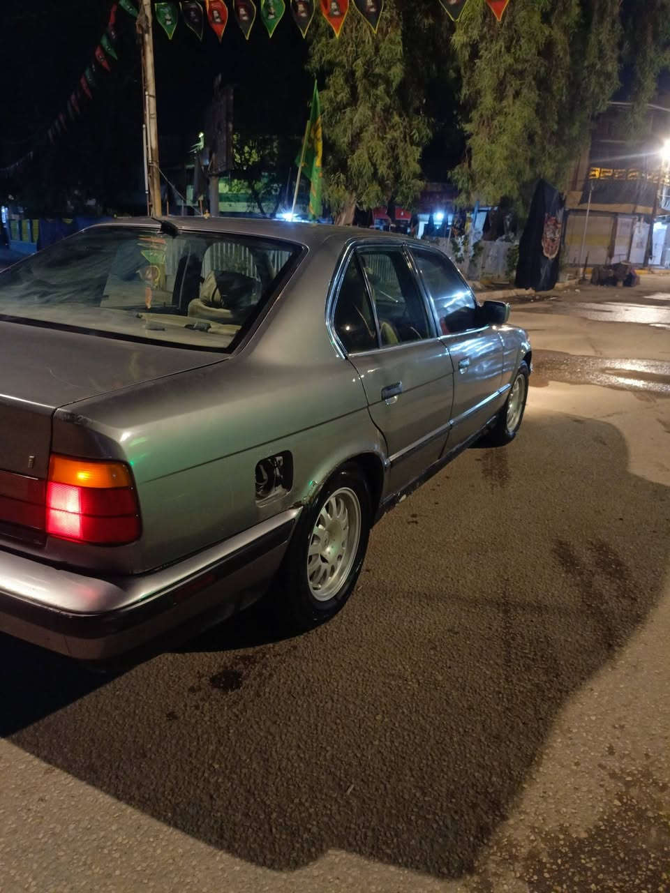 سلام عليكم بيئم 535 اوتماتيك رقم بغداد تحويل اب اي وقت موديل1991 كير حاويه+ مكينه حلوة  تخم تاير جديد حداديه زينه لا بئس دواخل  نضيفة شاشه كامره خلفيه السعر 40 وبيهة مجال قليل مكاني بابل محاويل اي ستفسار اتصل اوبيك خير ودلل ***********
