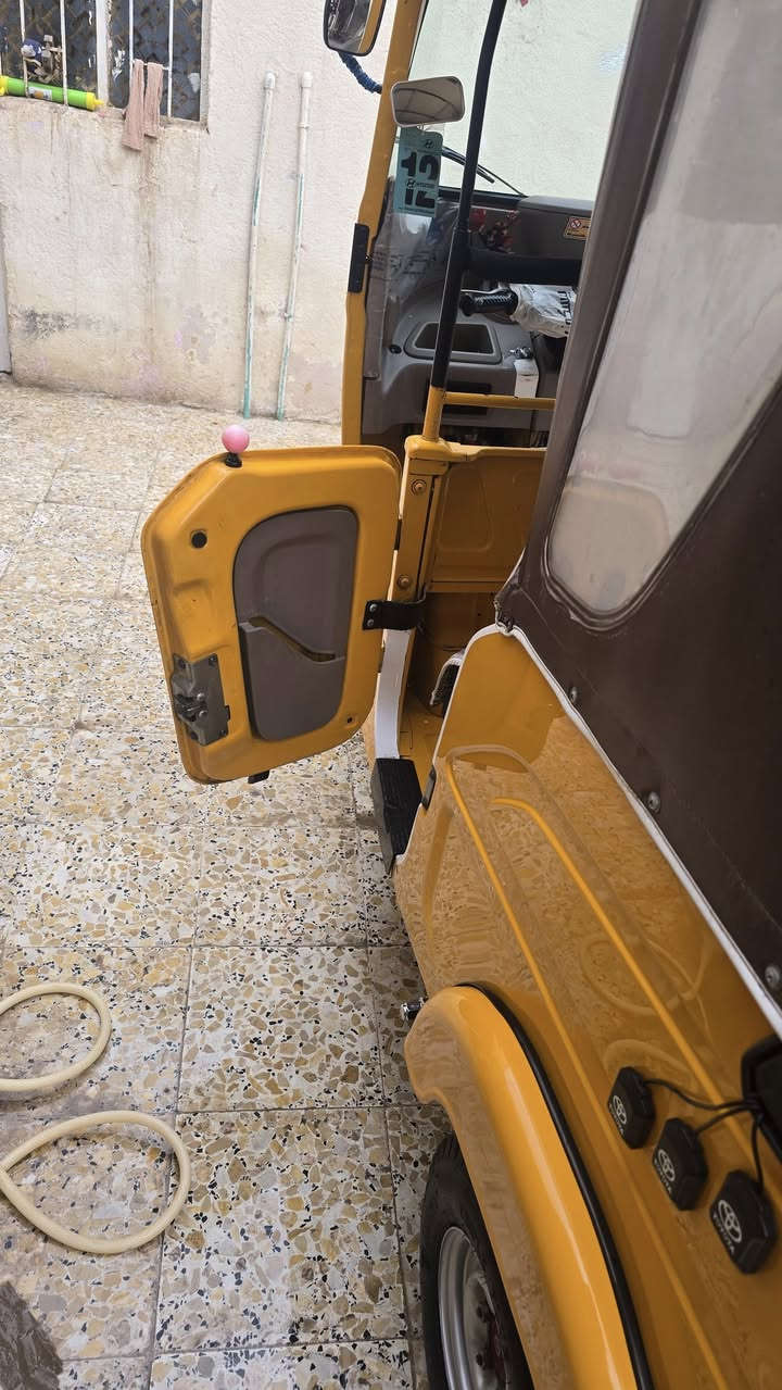 تكتك للبيع موديل 22 شهر 9 كفاله عامه لستفسار خاص لو ع رقم ***********
