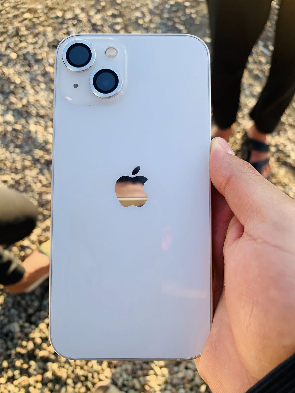 السلام عليكم ورحمةً الله وبركاته
ايفون 13 عادي للبيع
1. نضافه 100/100
2.ذاكره 128
3.بطاريه 98🔋بلادي
4.تك شريحه.
الاستفسار عل رقم: ***********
