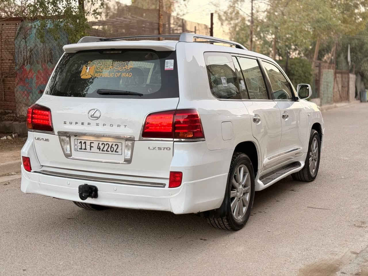 #لكزز بريم اصل موديل 2011  سياره جاهزه من كلشي وبيها صبغ جاملغ والباب الخلفي رقم بغداد إنكليزي سياره بريم فول  مواصفات داخل مشمشي المرغوب ماشية 117 الف السيارة كفالة تخم تاير مرايات شفط كشنات كهرباء +تدفئه وتبريد +كامرات 5 سياره جكات  بيبان بصمات 5 حساس خلفي وأمامي  السياره جديده #السعر310 وبيها مجال بصيط 
مكان سياره بغداد الرصافه 
رقم تلفون ***********
