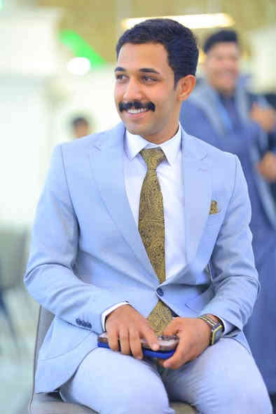 حفل زفاف الحبيب ( شهاب )  الف الف مبروك

إن شاء الله حياة مليئة بالفرح والسرور وقلوبكم دائماً عامرة بالمحبة والرضا

وثق اجمل لحضات عمرك بدقه عاليه 
وباأسعار مناسبة جدا جدا 

لتصوير كافة المناسباة  #المصور_كرار_شاكر 
للحجز يرجى مراسلة الصفحة أو الاتصال عل الرقم التالي 
***********
رابط القناه 👇
https://t.me/krarbkwvj100
