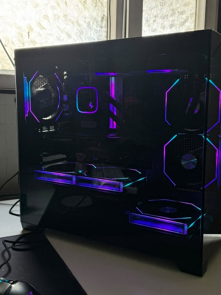 كيس ddr5
I7 12700k deepcool 240mm
B760m msi d5 
32g ddr5 g skill 
Rtx 4070 asus 
M.2 512 
Psu thermal right 700w
￼Case fsp with 6 fans 

للبيع ب ١٨٠٠ وبيها مجال بغداد 
***********
