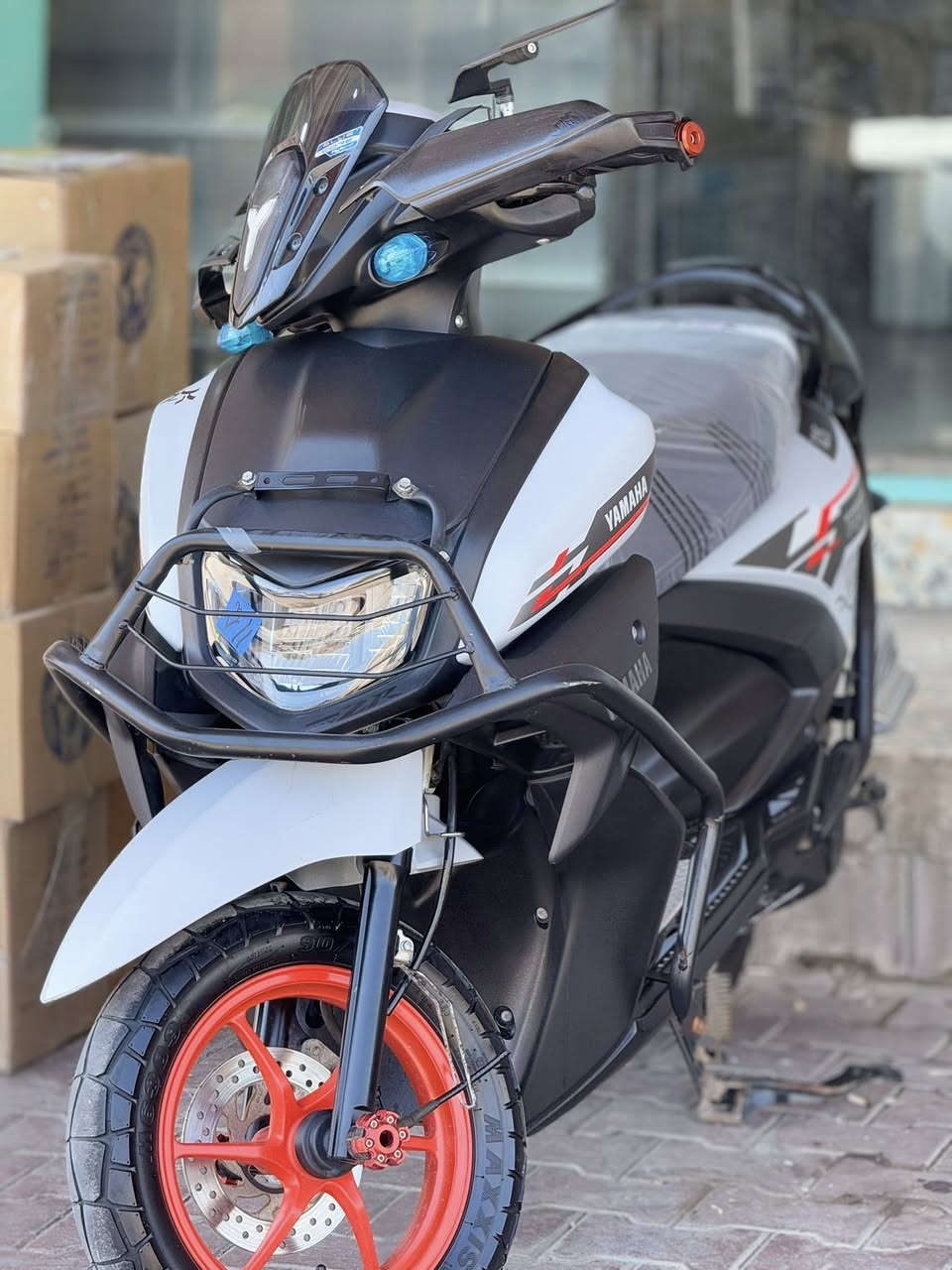 ســلام عليڪم 🤝
⭕️YAMAHA ZR  2023
مكفوله بحاله الوكاله 🪬
مكفوله من الزلغ🔺
مع كافه ملحقات🩸
‏‎للاستفسار ***********☎️ ‏السماوة الحيدريه .شارع المحافظه ‏‎متوفر🔺بيع🔺شراء🔺مراوس🚦اقصاد⭐️
