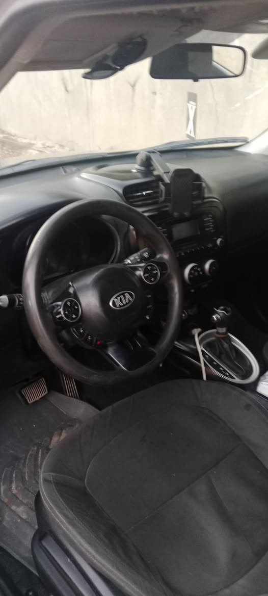 موديل 14 رقم بغداد نكليزي باسمي محرك 1600 جي دي اي جاهز من كلشي لا دوانز ولا مصرف تبريد ويه السويج كهربائيات كلها جاهزه مكانها بغداد جسر ديالى مراوس بتكسي حسب القناعه سعر 98 بيها مجال بسيط باقي التفاصيل موجود واتساب ***********
