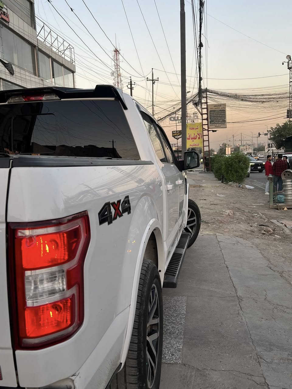 السلام عليكم شباب فورد F150  LARIAT موديل2018
مرقمه اربيل بسمي ثاني يوم تحويل مباشر

حجم المحرك : 5000 (8 سلندر ) 
المسافه المقطوعه : 60الف كيلو متر

ضرر السياره : چاملغ ايسر وبنيد مبدل اصلي 

حالة الايرباك : ستيرن + دشبول

#المواصفات

بصمه 

توقف ذاتي

ثمانيه سلندر  

395 احصان

شاشه كبيره

كير تعليك

ويل بلادي

باب طويل بدي قصير

بعد بيه هواي مواصفات

السعر : 235$و بيه مجال

مكان السياره بغداد للاستفسار اكثر اتصل
وات ساب ☎️*********** و تحياتي للجميع
