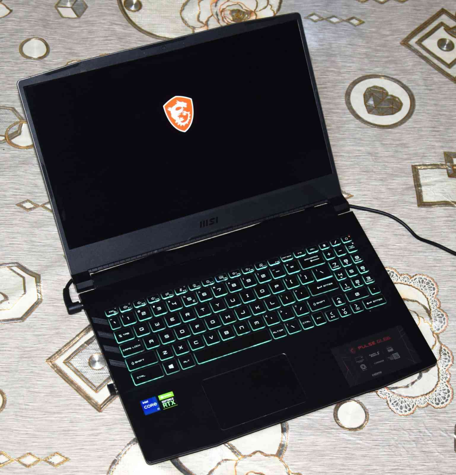 مراوس بكرت شاشة
🔥 MSI Pulse GL66 للألعاب – أداء قوي وحالة ممتازة 🔥
💻 المعالج: Intel Core i7-11800H (جيل 11 – أداء عالي للألعاب والتصميم)
🧠 الذاكرة: 16GB RAM DDR4 – تشغيل سلس وتعدّد مهام بدون تهنيج
🎮 كرت الشاشة: NVIDIA RTX 3070 8GB GDDR6 – يشغّل أحدث الألعاب على أعلى الإعدادات + Ray Tracing
💾 التخزين: 512GB M.2 NVMe SSD – سرعة إقلاع وتشغيل ألعاب خرافية
🖥 الشاشة: 15.6 بوصة FHD بمعدل تحديث 144Hz – سلاسة عالية وبدون تقطيع
⌨ الكيبورد: RGB Gaming Keyboard – إضاءة جميلة وتحكّم ممتاز
❄ التبريد: نظام تبريد قوي من MSI – أداء ثابت حتى مع اللعب الطويل
✨ الحالة: نظيف 100% – استخدام شخصي خفيف
📦 الملحقات: الأغراض كاملة (شاحن + كرتون)
🎯 الاستخدام: ألعاب – تصميم – مونتاج – بث مباشر
--مراوسسسس بكرت شاشة 4070tiسوبر


**إذا كنت صاحب هذا الإعلان وتريد حذفه لأي سبب، رجاءا أرسل رسالة إلى الدعم الفني**