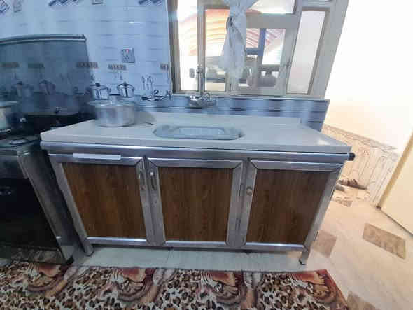 كاونتر مستعمل مترين وسنك متره ونص السنك احطاطه مرمره احطاطه كلش نضيف ***********
