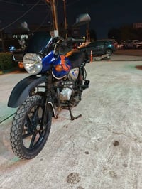 بوكسر  اللبيع موديل 2022 محسوب ع 2023 اوراقها موجوده الدراجة نضيفة مجف...