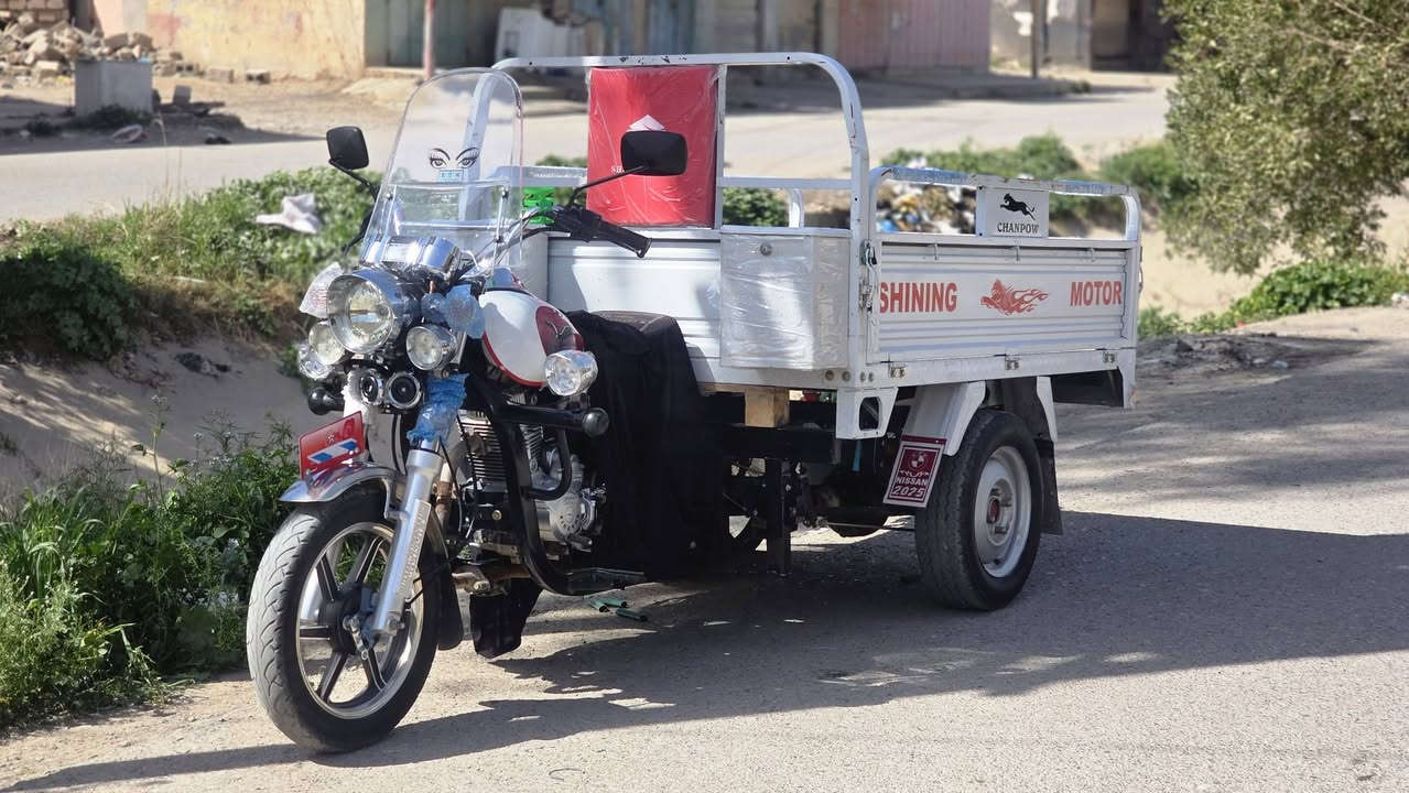 ام طير موديل ٢٠٢٥.٩ بعدها بجيس كفالة عامة مابيهة اي نقص محرك 200cc  سعر ١٨٠٠.       *********** اوراق ٥ ستنساخ
