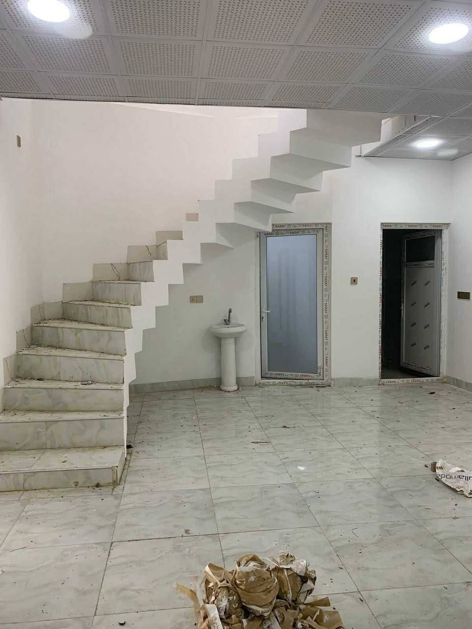 #دار_للبيع والسعر مناسب جدا طابو صرف باسم شخص واحد جاهز للسكن مباشرة 

#المساحة. 200 م واجهة 10 م مربع 

#الموقع . صيادة خلف الجامعة موقع مميز جدا

#طابق واحد يحتوي على غرفتين نوم هول استقبال مطبخ صحيات كراج 

#السعر . مناسب جدا يرجى الاتصال بنا على رقم المكتب ‏‪***********‬‏

#تواصل_مع_إدارة #مكتب_القضاة_للعقار 
#كركوك_حي_عدن_قرب_جامع_تحسين_صوراني_وبقرب #خدمات_باريس_للدهون_مقابل_سمايلاند_المائية

#للاتصال #والاستفسار .
‏‪***********‬‏📱
***********
