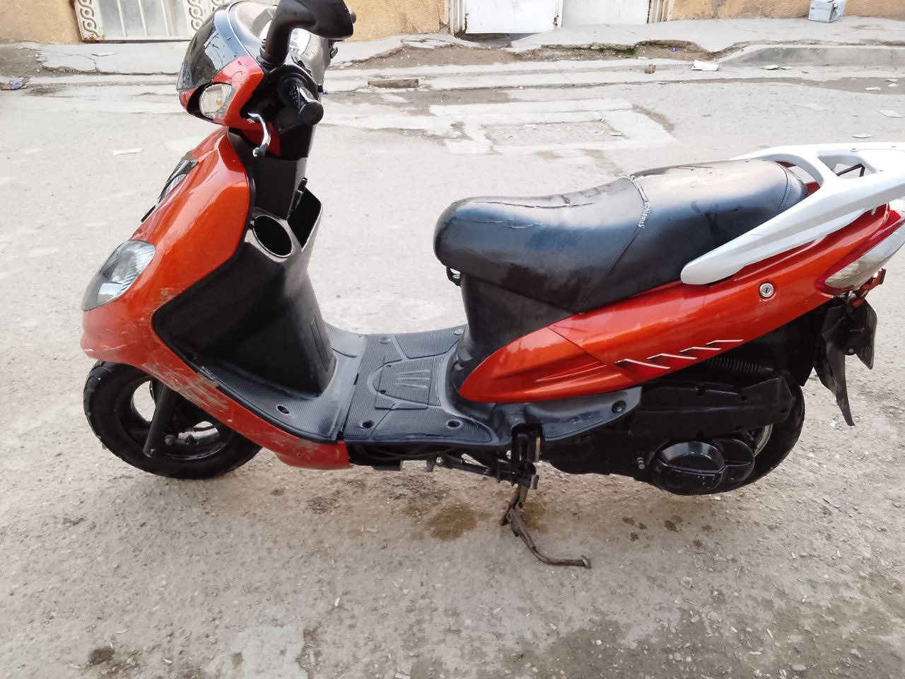 سلام عليكم دراجه رقم وسنويه
يا 
#للبيع 

دراجه سيام ١٤٠ #مرقم رقم بغداد وسنويه تحويل ثاني يوم 

دراجة نضيفه وكلها بلاديه ختم واحد عنواني بغداد 

شراي تصل وبخدمتك السعر مليون و٥٠٠ الف وبيها مجال 

‭٠٧٧٠ ٩٣٦ ٤١٠٣‬
