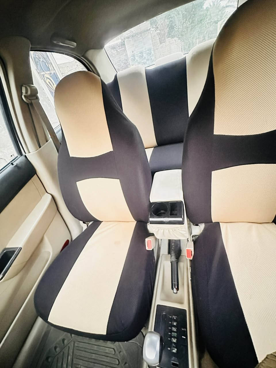 سلام عليكم
افيو للبيع موديل2014سياره مكفوله من الضربه 
الاستفسارات *********** العنوان المثني
