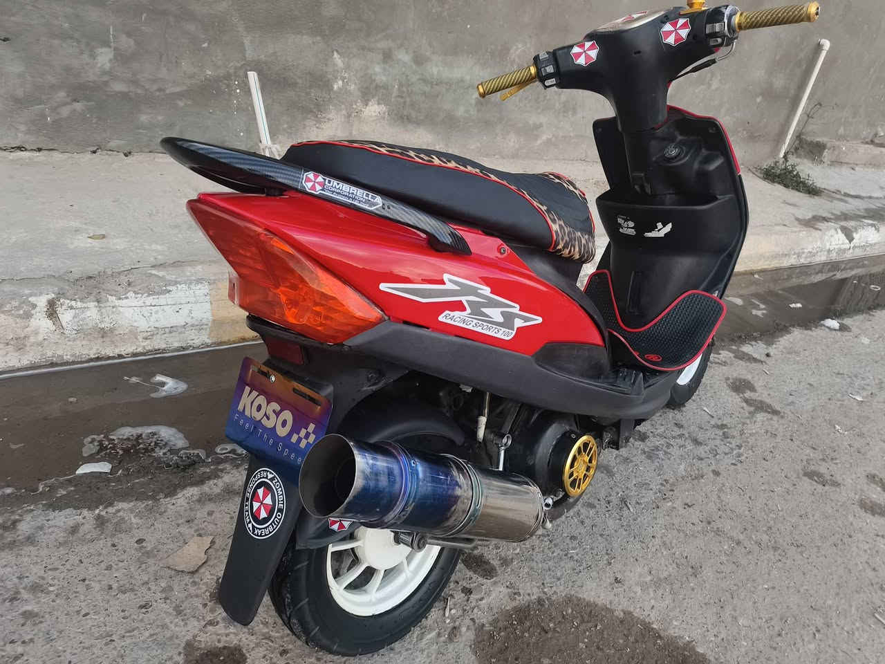 #السلام_عليكم❤

دراجـه ماکــس عـدلـه ❤

مــزوده تـزويد كامل ❤

#1يدات_بريك_وسكليتر

#2قبق_فلاوين

#3قطره_دهن 

#4سبايدر_كاربون

#5بوشه55 

#6اشاير_اربعه_ولف 

#7كشن_اربعه_ولف 

#8صالنصه_تزويد_اصلي مال تفصيخ سبع الوان 
 
#9رقم_خلفي سبع الوان

#10قبق_عنبار 
 

مـلاحضـه الدراجـه نـقصها سلف وكهربائيات 
ولا غيره كل شيء كفاله عامه ❤❤

شــراي خــاص💵💵 

او اتـصل على الرقم❤❤

#***********

متواجد واتساب ❤❤

مكاني فلوجهه
