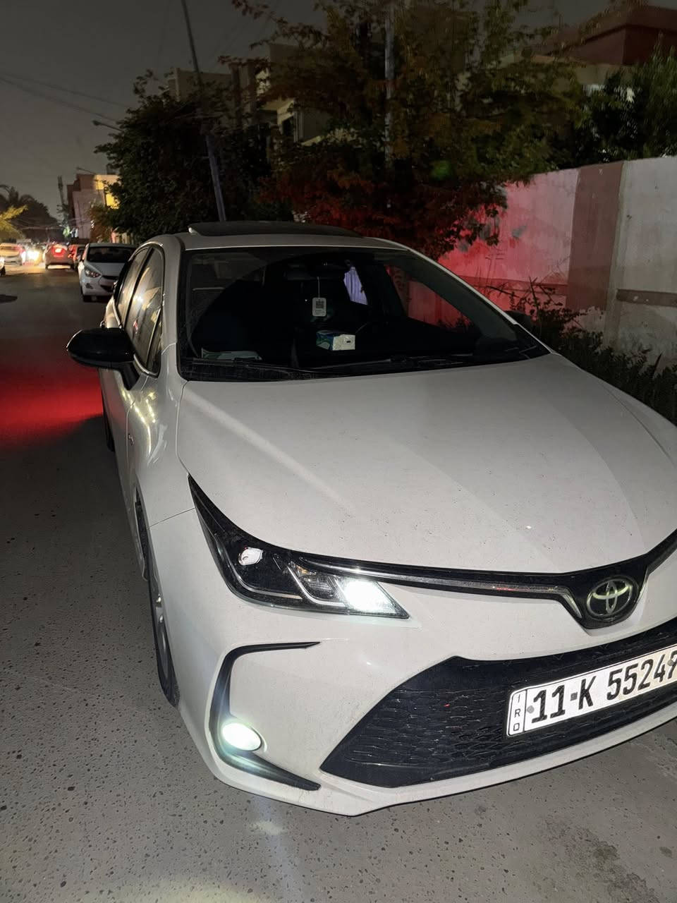 السلام عليكم
كورلا 2025 
ماشية 12 الف 
فتحة 
جلد
رادار 
تحديد مسار 
تحكمات 
كاربلي 
وباقي المواصفات المعروفة 
عليها اضافات يدات سود وسبايدر وسكوبات 
مكفولة عدا رصعة بالباب الخلفي 
السعر :155$
العنوان: المنصور
***********
