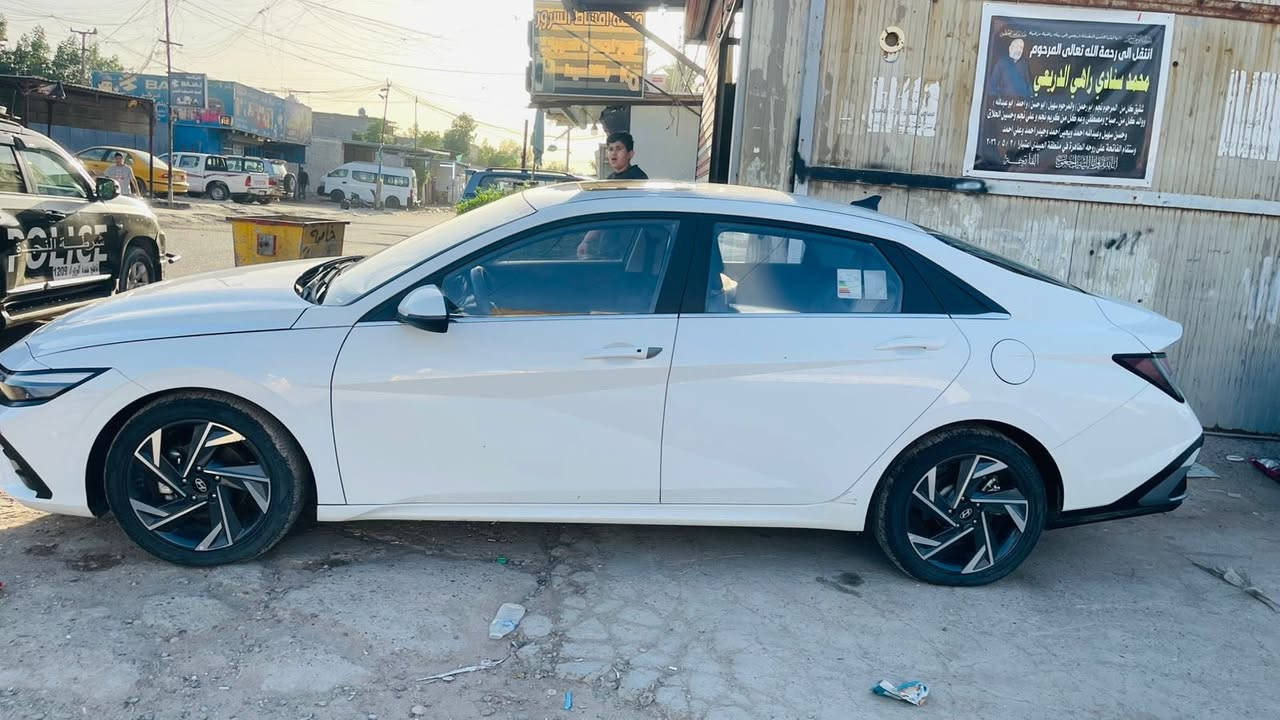 السلام عليكم النترا تجميع 
 للبيع موديل ٢٠٢٤ 
فول مواصفات 
ماشيه ٢٧ 
حادث كما موضح بالمنشور 
***********
السعر ١٢٣ 
٠
