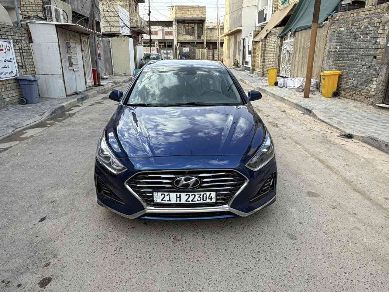 سلام عليكم
هيونداي سوناتا 2018 ارخص سوناتا بالسوك كله
السياره نظيفه جدأ
حادثها جاملغ وبنيد بدون دواخل فقط 

السياره كير مكينه كفاله عامه 
منظومه زنون كامل
صدر امامي خلفي وتايرات بل جيس شرط
رقم شمالي انكليزي بسمي تحويل او وكالة بنفس اليوم
السياره اعلى فئه بالسوناتا فول
حجم المكينه 2400مكفوله
سايد بريك بالرجل
تحديد مسار 
كروز سرعة
نضام ترحيب عند الاقتراب 
بصمه + بصمه ابواب 
ويل كب بلادي 
تخم تاير جديد + صدر جديد
جي بي اس 
مري جانبيه قلابه عند الرجوع
كامره دواره خلفيه 
رادارات جانبيه وخلفية واماميه 
ايقاف ذاتي 
لد دعاميه امامي
لدات خلفيه 
نظام انفكيشن 
اشاره مري جانبيه
سماعات انفنتي 
دمام خلفي بلادي
تبريد بيانو قطعتين
كير اوتو + عادي
تحكم ستيرن جهتين 
مثبت سرعة cruise control 
سستم نيكل بلاد
دوسات نيكل SONATA بلاد
لايت عدسه بلادي

بكلايت خلفي شمعة بلادي
لدات اناره داخليه+يدات الابواب لد ترحيب
صندوق ذكي عند الاقتراب
ثلاث انظمه قياده  Eco + Normal + sport 
دركه خياط 
شاشه اظهار وتنبيه الاعطال 
بلوتوث + 3 مخارج USB 
مرأة تعتيم
نطام مانع انزلاق Abs+ اضائه الاناره داخليه تحكم  
اخوان السياره جديده
مكاني بغداد 
الاستفسار ع الرقم ***********
