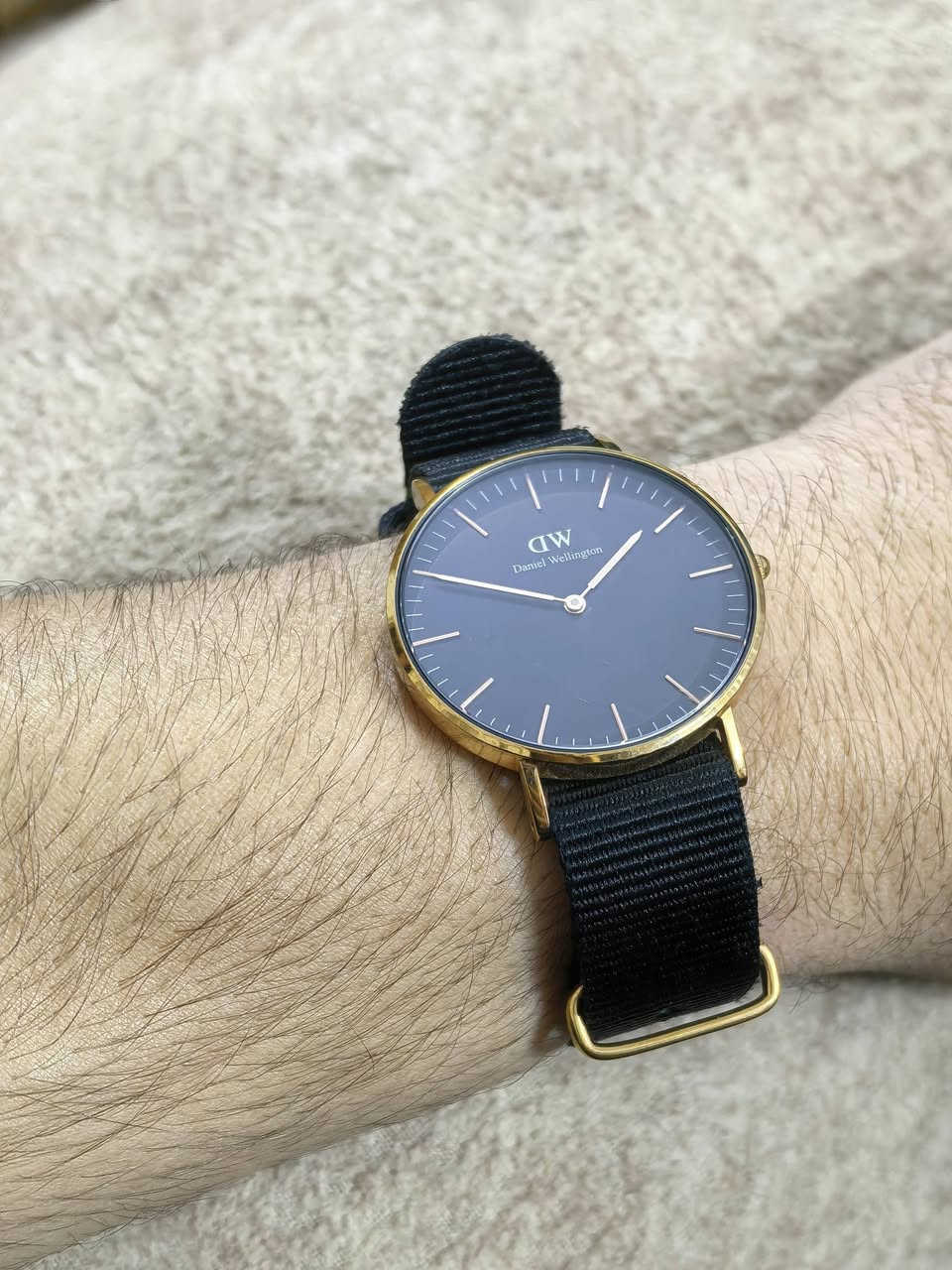 ساعة دانيال ولينغتون (Daniel Wellington) الأصلية - كلاسيك كورنوال ⌚✨


**إذا كنت صاحب هذا الإعلان وتريد حذفه لأي سبب، رجاءا أرسل رسالة إلى الدعم الفني**