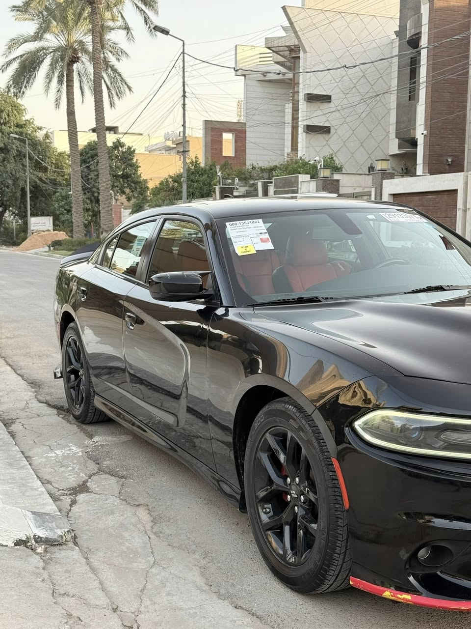 السلام عليكم جارجر موديل 22 جيتي السياره جاهزه الف ما تصرف عليه ماشيه 80 الف حقيقي سياره بدون قطرت صبغ جملغ وبنيد مبدلات أصليت السونر بل منشوره مكان السياره بغداد السعر 206 قفل ***********
