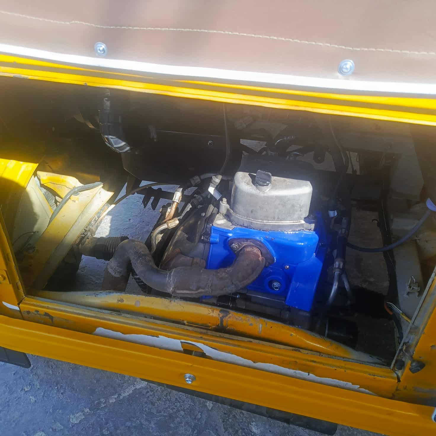 السلام عليكم تكتك للبيع موديل 18 معمره بل كامل ما بيها أي نقص جاهزه كبل للشغل السعر 4مليون650بيها مجال استفسار اكثر اتصل على الرقم ***********
