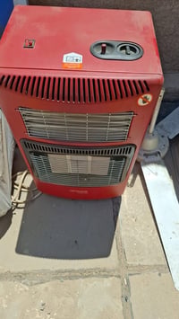 للبيع صوبه غازيه و نفطيه الموقع بغداد حي القاهره  07744441169