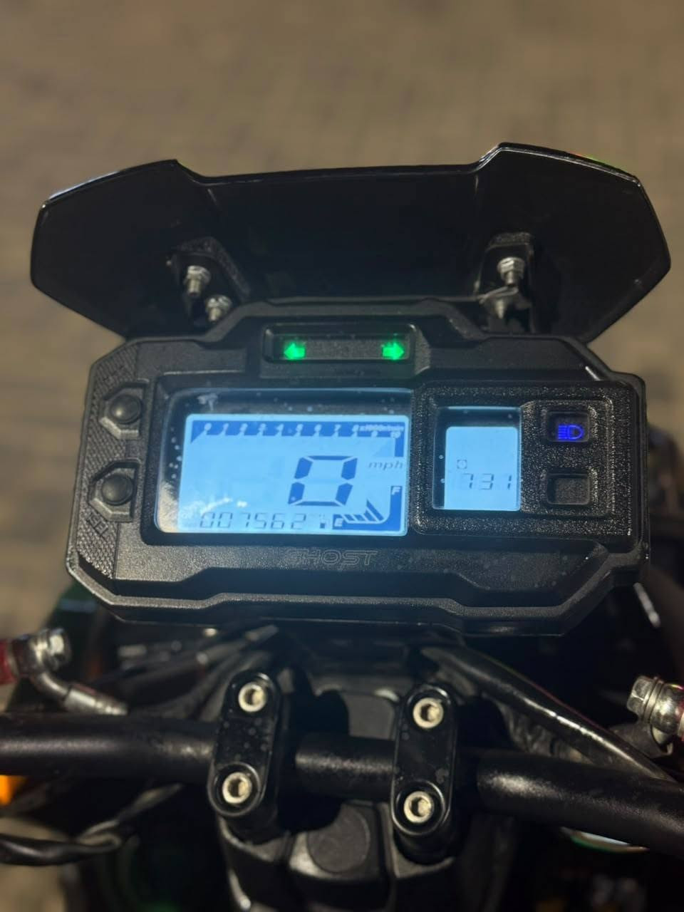سلام عليكم
للبيع 
🏍️ دراجه اباجي همر👌 
 نظيفه دراجه احلئ
من الصور
برغي ما مفتوح بيه
العنوان. كربلاء
السعر 475✅ 
او بيه مجال
للطيبين
رقم الموبايل لللاستفسار
***********
*********** 
***********
تعال أو بيك خير أو تدلل
✨ كربلاء, العراق
