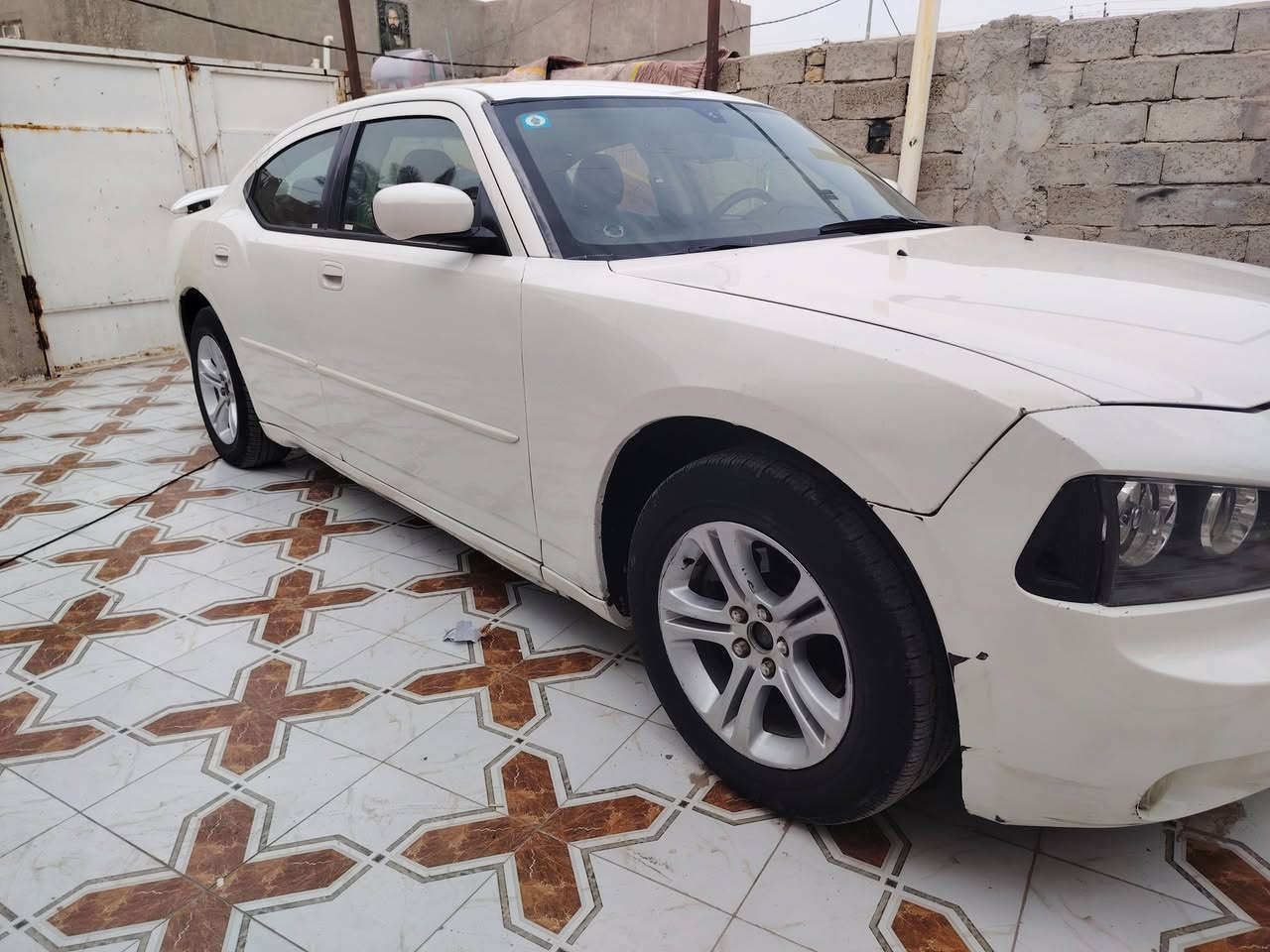 للبيع او مراوس
جارجر موديل 2009

خليجي

رقم بغداد انكليزي

الون ابيظ صدفي 

محرك 3500 كفاله

فول مواصفات

فتحت قماره شغاله

كشنات جلد اسود بلاد

شاشه لمس قلابه بلاديه

تدفئة كشنات

كامره خلفيه

حساسات خلفيه بس متشتغل ماعرف شبيهن

حداديه قبل اسبوعين شاده جديد

منظومة زنون شمسي

تدفئه تبريد شغال

تخم تاير جديد قبل فتره

ويل 17 مال جارجر حديث

زوج لايت جديد شاده

بلاجكتور دعاميه شغال

ريمونت فتح ‌‌± تقفيل شغال

سياره جديده مال جناي تاخذه تدعيلي ولله

سستم سماعت وصوت موطبيعي

سياره باعافيه ع الياخذه

السياره ظرره جاملغ وبنيد

عندك خياس مكدار اصبع بالجاملغ الخلفي الايسر تقريبا  اصبع ممعمره

اخوان تجي تكلب السياره وتفحص تكمل يلا اكاتبك

حتى منتفاشل

اخوان كلشي شرحت يرحم والديكم 

السعر 110

الاتصال ***********

العنوان ديوانيه

