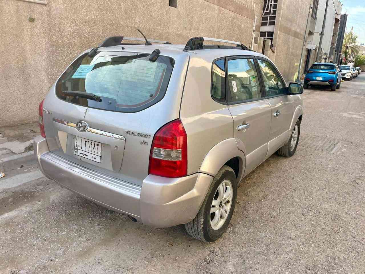 سلام عليكم توسان موديل 2006 حادثهة جاملغ امامي فقط وبيهة مكانات صبغ اثرجرادمكينه كير جدد صدر تبريد تخم تاير كلة جديد مابيهة اي نقص تحويل مباشر
سعر 79 مكان بغداد البلديات 
تصال ***********
