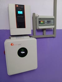 طاقة شمسية • بطارية ليثيوم ٥ كيلو • ألواح لونجي ٦١٥ واط