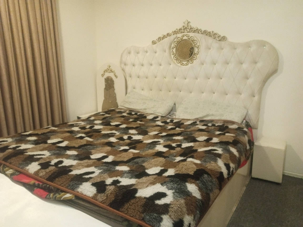 شوقەی بەهەموو پێداویستەکی ماڵەوە بۆ کرێ 
  ☟☟☟ بۆزانینی نرخ
  کۆمێنت بنوسە راستەوخۆ نرخت پێ دەگات
 ڤیدیۆکە لەم لینکە بلاو کراوەتەوە 

https://www.facebook.com/share/v/17yA942qHP/

✅  پێکهاتەی شوقە : 🏘️
 نووستن🛏️ 2
میوان   🛋️
 مەتبەخ🥂🍽️ 
مشتەمەلات🚿🚽2
ڕووبەر : 142م 
باڵکۆن :2
 قاتی31
ناونیشان :  سلێمانی - پردی کۆبانی - نزیک جوت سایدی هەواری شار - شوقەی ئیمپایەر
 

 کاتژمێر خزمەتگوزاری بەردەوام24
شوێنێک بۆ ئارامی و ژیانێکی شایستە  

لایک بکەو کۆمێنت بنوسە تابەردەوام ئاگات لە هەموو نرخەکان بێت. 

تەلەفون + ڤایبــەر واتس ئەپ  +  تیلگرام +  ئیمۆ :📲  
👉     *********** 
  
شوق للیجار 
  ( غرف نوم ( 2 
صالة ضيوف
 مطبخ  
2صحيات
مخزن
مساحة :  142م

  ☟☟☟  ☟☟☟   لمعرفة الاسعار

اعجب او اكتب بالتعليق (السعر)وتصلك تفاصيل الاسعار

يرجى الاعجاب بالصفحة لكي تصلك كل جديد عن العروض والاسعار

👉     *********** 

#نوسینگە #خانوو #کرێ #شوقە #زەوی #موڵک #کرین #فرۆشتن #باخ #دۆنم #فۆڕم #تاپۆ #هەرزان #گران #عقارات #عقد #عەقار #دووکان 
#سلێمانی  #کڕین #چوارچرا #ايجارات #بازاڕ #بگەڕێ 
#شقة #slemani #xanu #kurdistan #shugarfree
