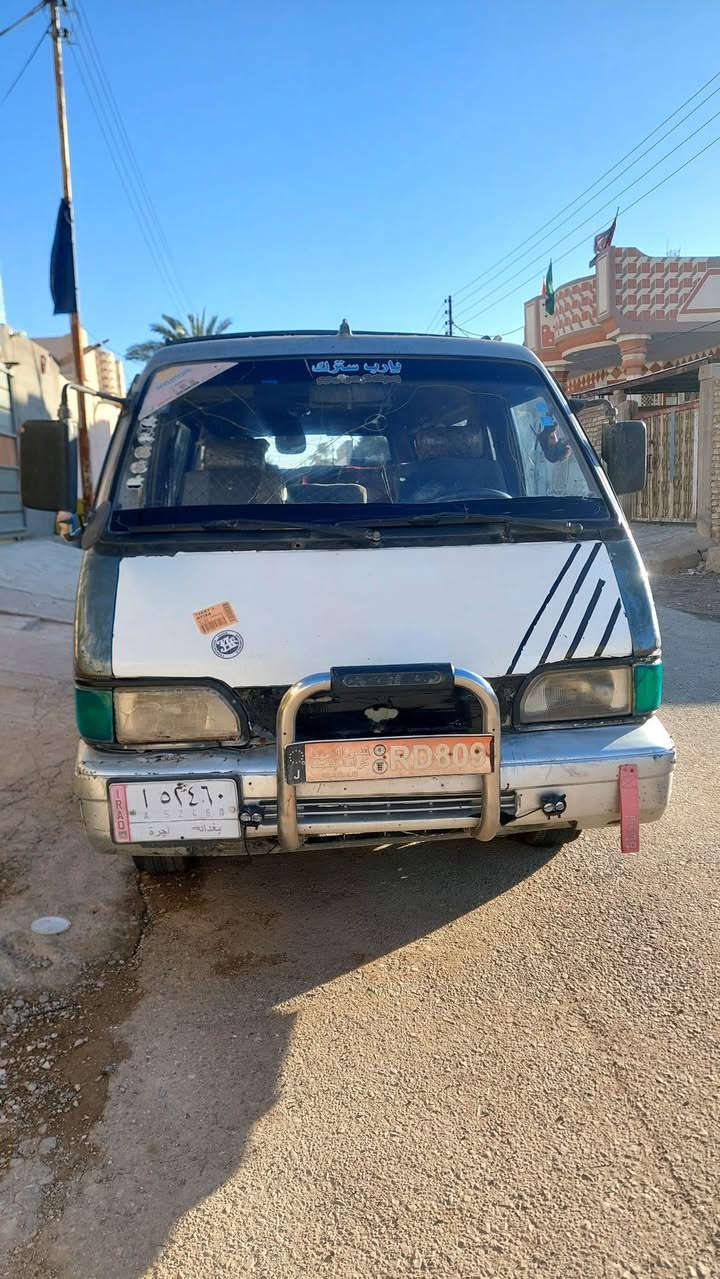 سلام عليكم سياره كيا بستا للبيع موديل 93 سياره جاهزه من كالشي سياره حلوه ونضيفة اوراق كاملة شرط تحويل مكاني ديالى لخاص سراجق للستفسار ***********
