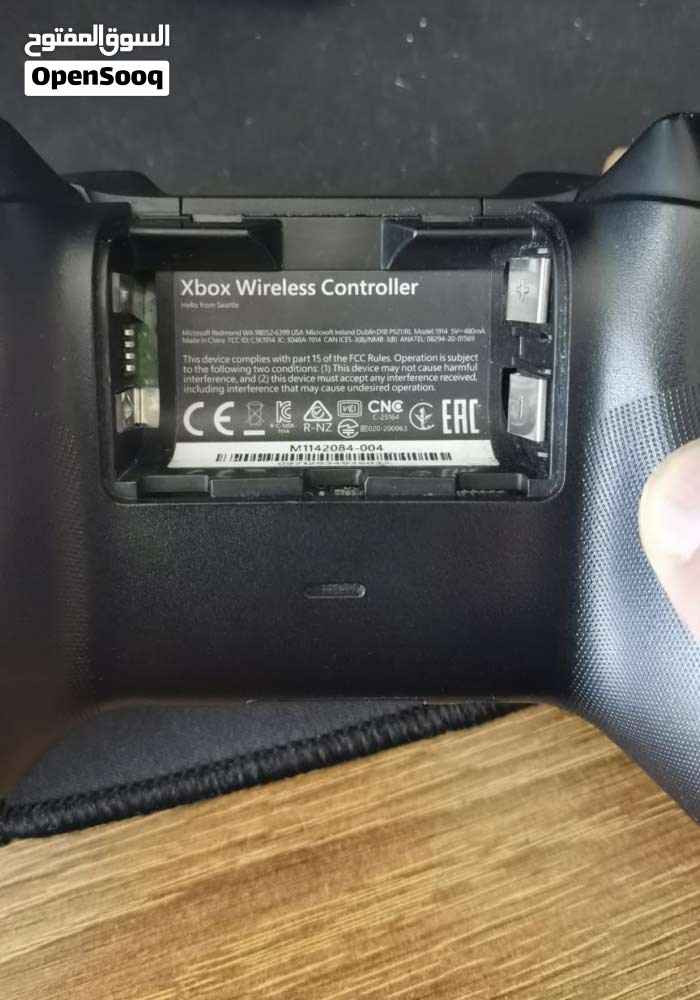 جهاز نظيف جداً لوك ستيكر مع كامل الملحقات الاصليه والكارتونه يجي بذاكره 1 تيرا مكاني بغداد الامين توصيل ماعندي ومتواجد واتساب وسيمكرت على الرقم
*********** 
او التواصل على الخاص بغداد, العراق
