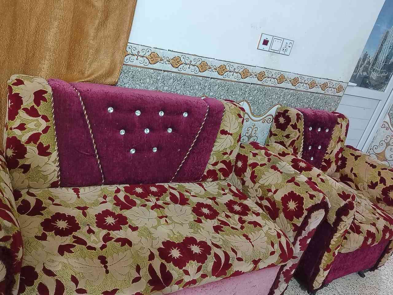 سلام عليكم عدي تخم البيع
تخم ما بي أي ضرر لا كسر لا نازل كلشي ما بي جديد عشر مقاعد

سعر 180 بي مجال قليل

هذا رقمي  ***********
