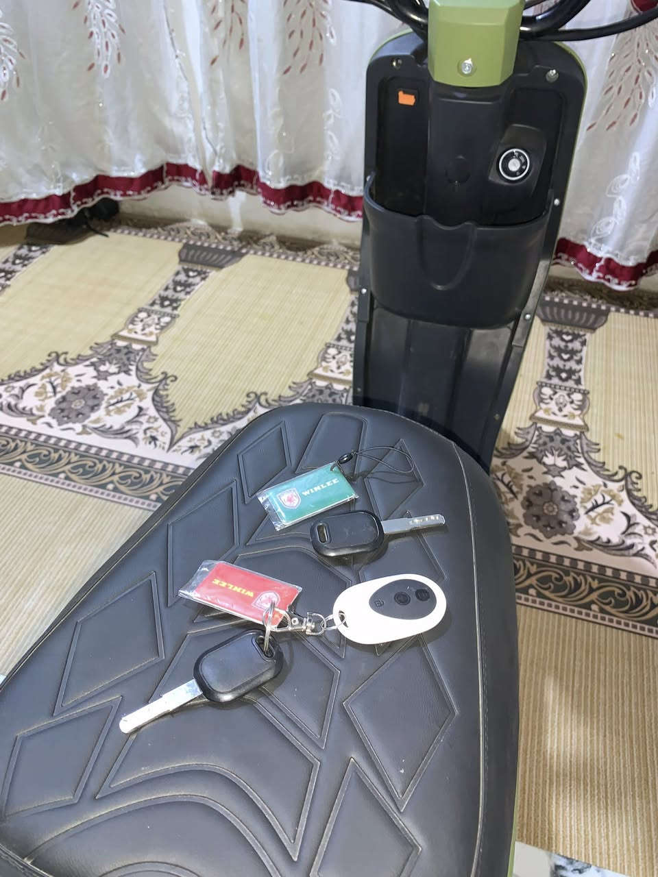 باسكل ار 9 للبيع صايره 12 يوم من ماخذه من الوكيل اخو الجديد ويا سله كدام ومرايات والكفات وشاحنته وبي ميزات حلوه سعره 635 وبي مجال بسيط ويصبح مراوس بنامه او 13 برو


**إذا كنت صاحب هذا الإعلان وتريد حذفه لأي سبب، رجاءا أرسل رسالة إلى الدعم الفني**