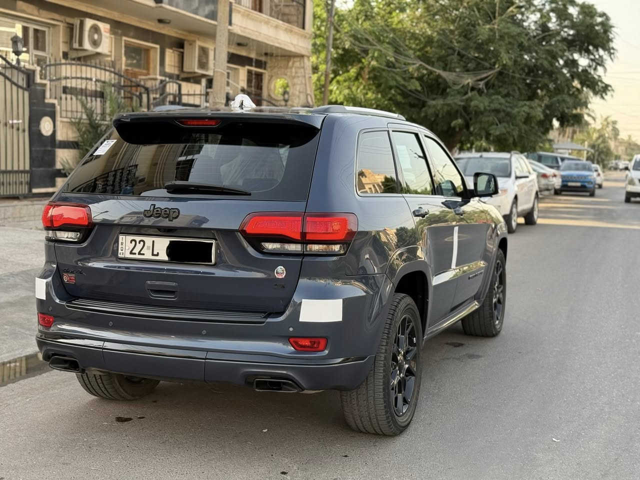 سلام عليكم 🌹
جيب جراند شيروكي موديل 2021 فئة S خليجي 🇮🇶
المواصفات:
* شاشة
* كامرة
* حساسات 360 درجة
* سقف بانوراما
* تبريد مقاعد (قطعتين)
* تحكم ستيرن جهتين
* صندوق كهربائي
* نقطة عمياء
* أوتو ستوب
* محرك 6 سلندر 3600
الممشى: 60 ألف كيلو
السيارة نظيفة جداً، بيها فقط صبغ دعاميات وبارد بالصندوق، سونار مرفق، رقم أربيل وباسمي 👍
السعر: 31,900 دولار
العنوان: بغداد - اليرموك
للاستفسار:
***********
