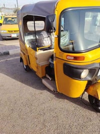 تكتك لبيع موديل 2021 تكتك رقم او سنويه شراط مدوره السعر 6اونص او بيه م...