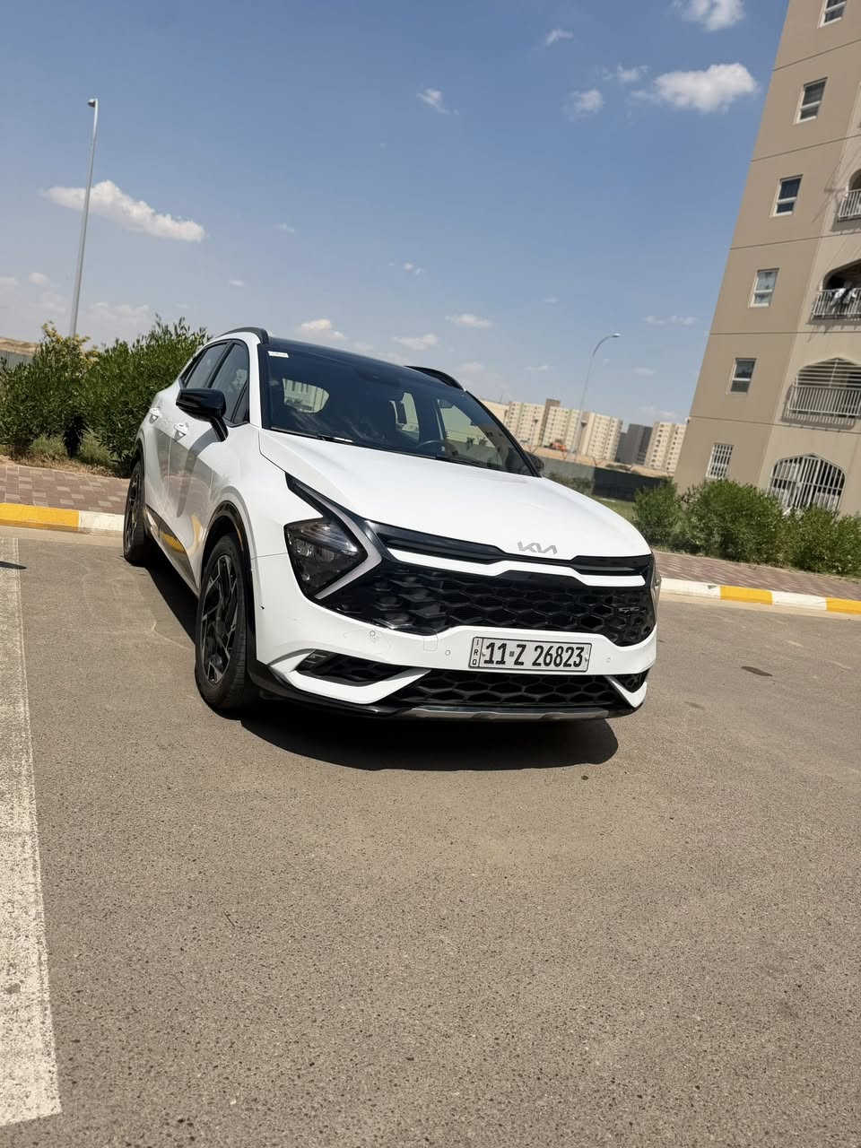 السلام عليكم 
سبورتج 2024 جيتي لاين خليجي وكاله
اعلى مواصفات فول الفول
كشنات تدفئة تبريد 
ستيرن تدفئه
بانوراما 
مري شفط
كشنات جلد
وباقي مواصفاته 
السياره مكفوله كفاله عامه 
ماشيه 45 الف
رقم بغداد مكانه بغداد
رايده 230 وبيه مجال بسيط
للتواصل ***********
