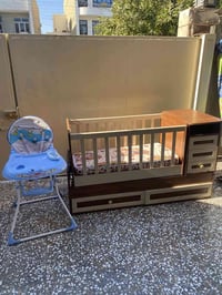 75000للبيع جرباية مع كرسي طعام للاتصال 07901790162