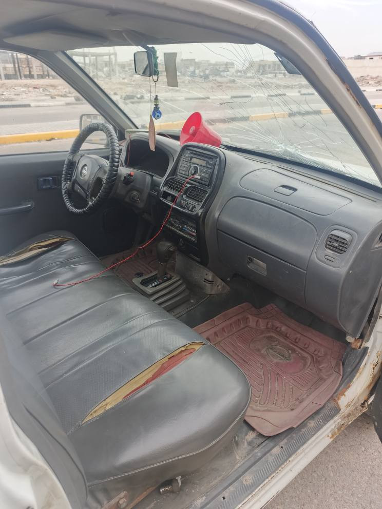 سلام عليكم للبيع نيسان موديل 95 رقم كربلاء مشروع وطني راعيه بل بصره تحويل مباشر السياره خمس حلقات كير مكينه ونجي اوتماتيك جدد حداديه تخم تاير جديد باور ستيرن كهربائيات كله شغال السياره بدون ضربه وصبغ بلاديه جاهزه للشغل السعر 45 وبيه مجال لشراي مراوس حسب القناعه عادي عنواني بصره حي الحسين *********** البصرة, العراق
