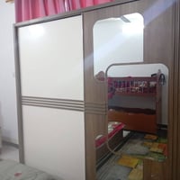 غرف نوم ٥ قطع • متضرر • قابل تبديل