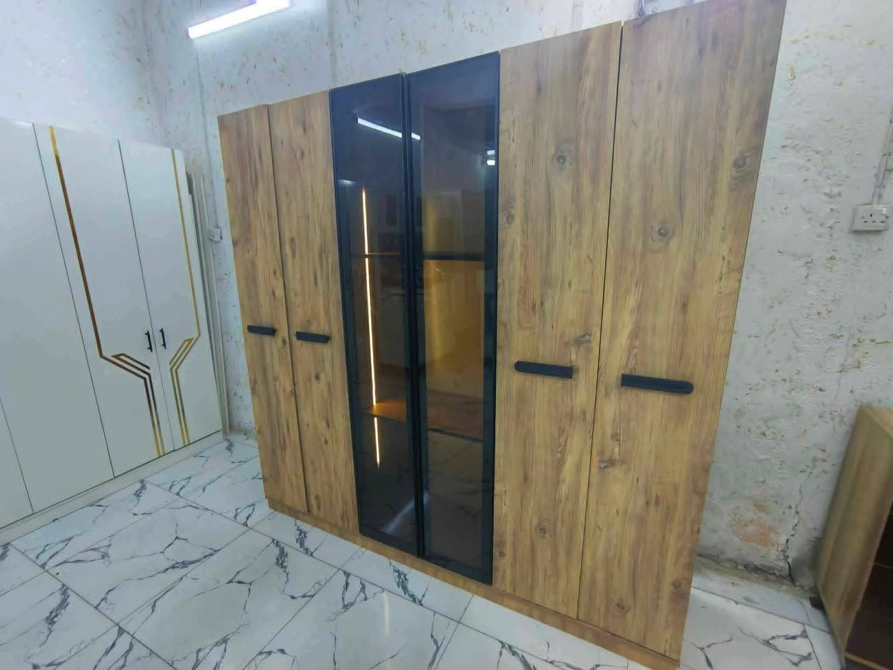 غرفة نوم تركي مستخدم😍💥
نضافة95💯
عدد القطع / 5
نضام / ابواب 🦋✨
سعر / 500🤍✨
يوجود توصيل محافضات


**إذا كنت صاحب هذا الإعلان وتريد حذفه لأي سبب، رجاءا أرسل رسالة إلى الدعم الفني**