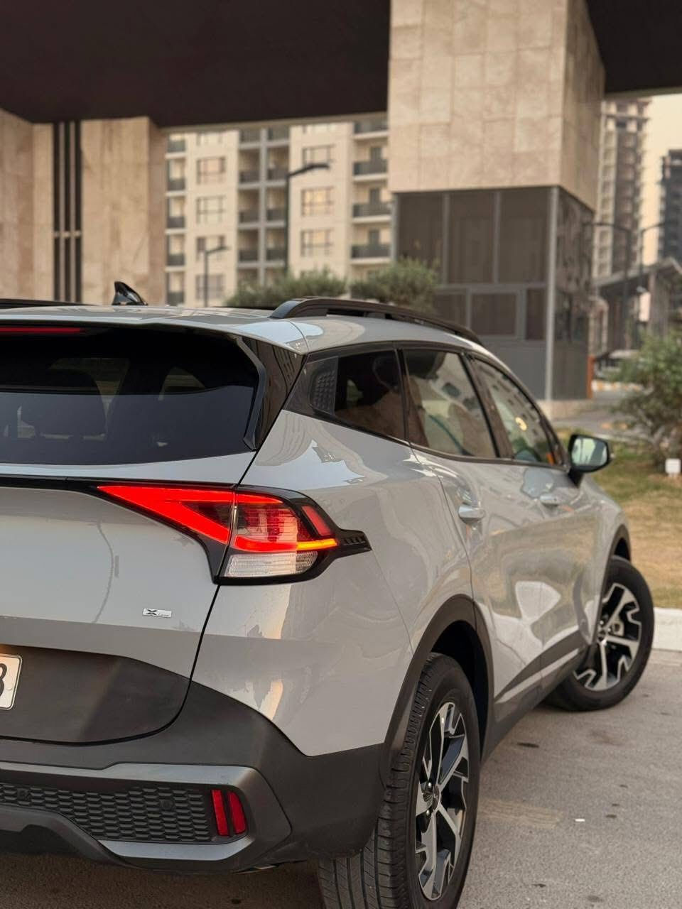 2023 Kia Sportage X Line
‎ماشية ٢٢ الف   
‎بدي لارج
‎فول للاخير
‎ بانوراما
‎فورل ويل  

فول موصفات 
‎بصمه  تشغيل عن بعد 
‎صندوق كهرباء
‎  شاشة كبيره لمس متصلة 
‎كاميرا دوارة 
‎رادارات ٣٦٠/ رادار امامي وجانبي وخلفي
                                      مقاعد جلد كهرباء ، تدفئة 
                                    إنارة داخلية متغيرة ٧ ألوان 
                                                  اربع وضعيات قيادة 
                                             اوتو ستوب ، اوتو هولد 
‎نزول منحدرات                                                
‎.تبريد قطعتين  
‎.نقطه عمياء
‎قيادة ذاتية وتحديد مسار
 
السعر ١٩٥ 
***********
