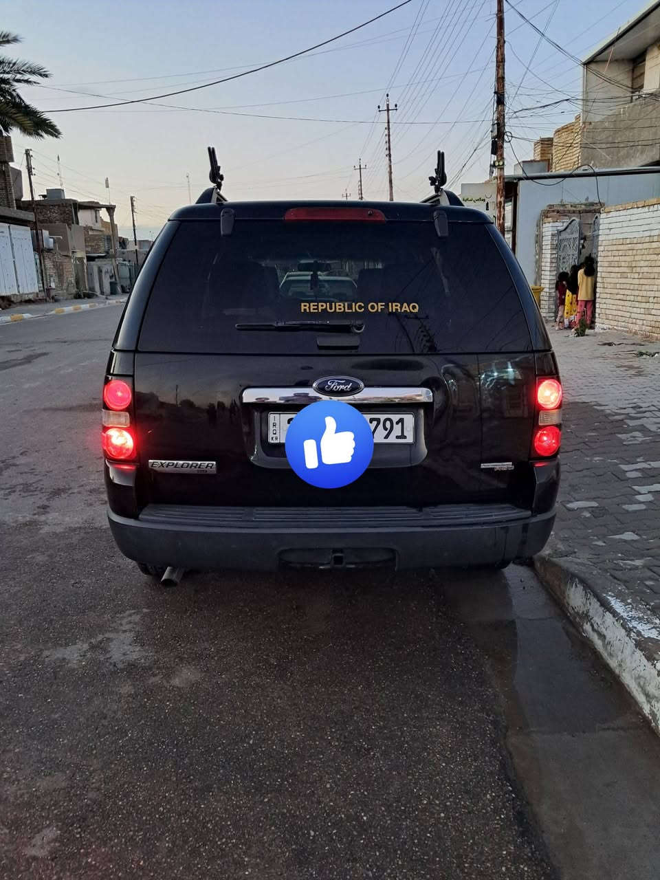 فورد اكسبلورر 2007 مكفوله   لا صبغ ولا ضربه محرك كير خير من الله  تبريد ثلج   ٥ راكب  قطعتين تبريد   بسمي تحويل ثاني يوم *********** بغداد الحسينيه
