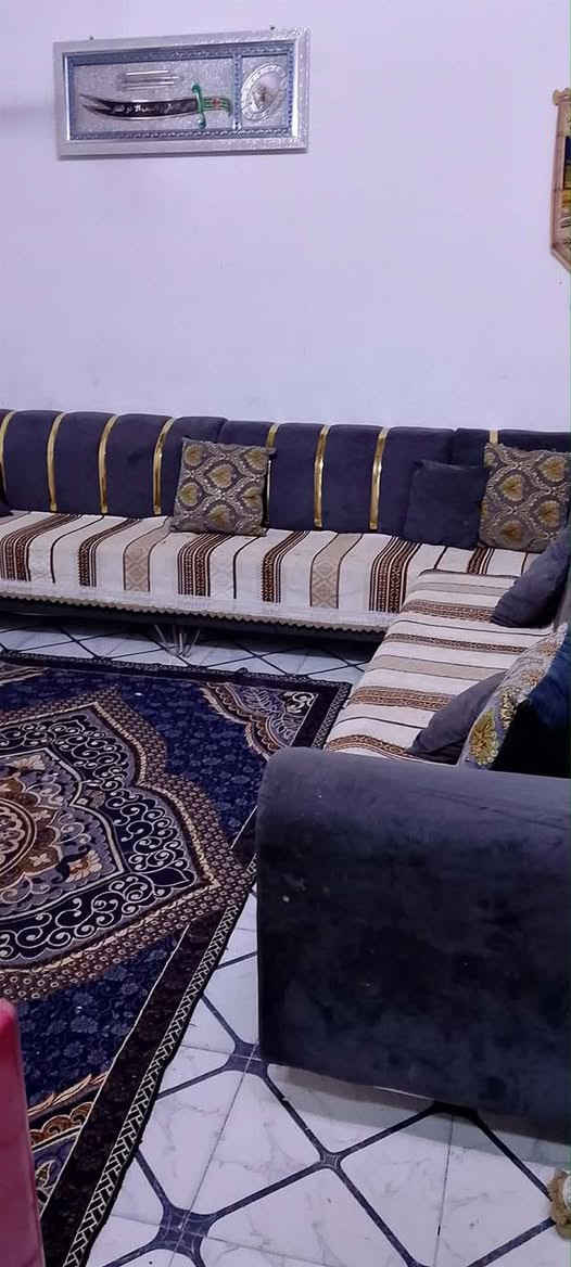 ٥٠ متر طابقين غرفتين صاله عدد ثنين
بناء حديث صب كونكريت
مقابل قريه الغدير شارع المطحنه خلف الصيدليه رابع فرع قريب ع الشارع العام
سند ٢٥ مرقم بس تقدم معامله بسم المشتري جاهز التطويب
يرهم نقد او اقصاد
سعر النقد ٣٠
سعر الاقصاد ٣٣ مقدمه ٢٠ والشهر ٥٠٠
***********
