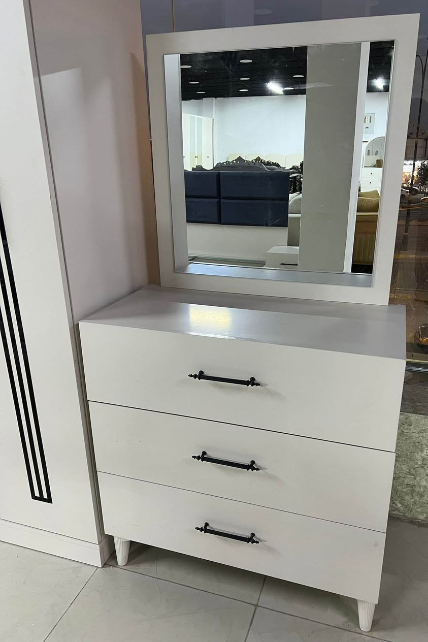 وصول غرف نوم ٥ قطع بعدد موديلت تركي جديد
داخل جربايه حديد كنتور قياس ٢٢٠ سم 
تخفيض اسعاره فقط ٥٠٠ الف مع شد ونقل مجاني داخل كركوك فقط فقط لحكو على عرض 
يوصلكم كامل بال كارتون 
رقم موبايل *********** كركوك, العراق
