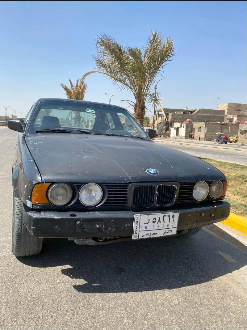 BMW 520
محرك 20 مفتوح
كير عادي
تبريد شغال
حداديه جديده
فتحه سقف
تخم تاير وباتري جديد
السياره نواقصها واضحه بالصور
مكان السياره نجف كوفه
السعر 25 ورقه 
*********** النجف, العراق
