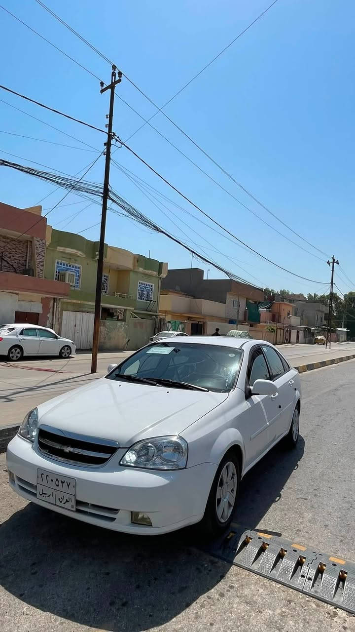 اوبترا البيع موديل 2009
بيها أربع قطع بس جمالية شرط 
بدون دواخل سنوية صاقطة 
شرط تحويل كير محرك شرط 
تبريد بس يعوزها غاز 
***********
***********
